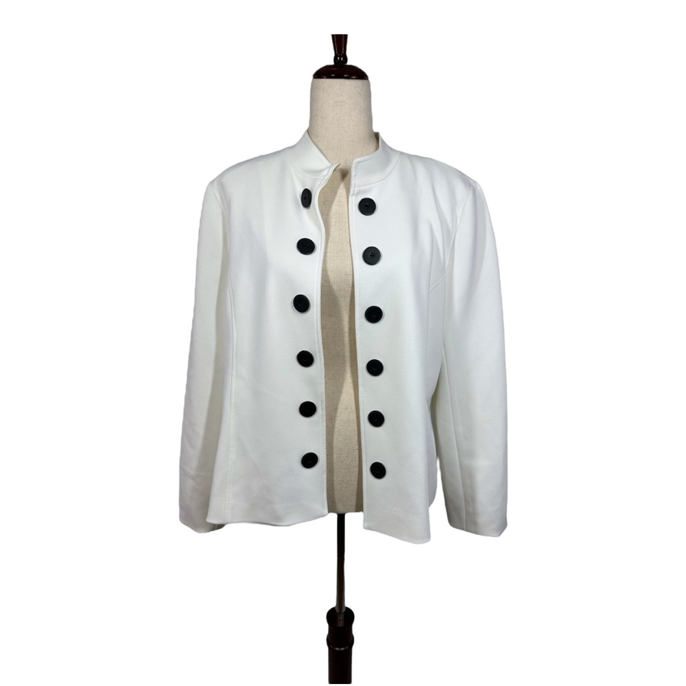 NWT Vince Camuto Black Button Accent Career Jacket